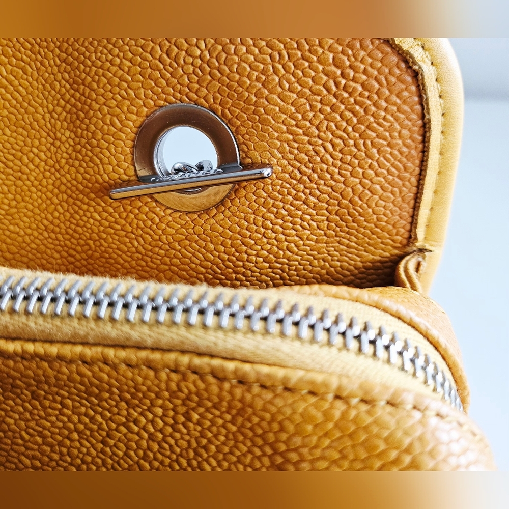 Chanel French Riviera Outdoor Caviar Yellow Tote - Picture 16 of 16